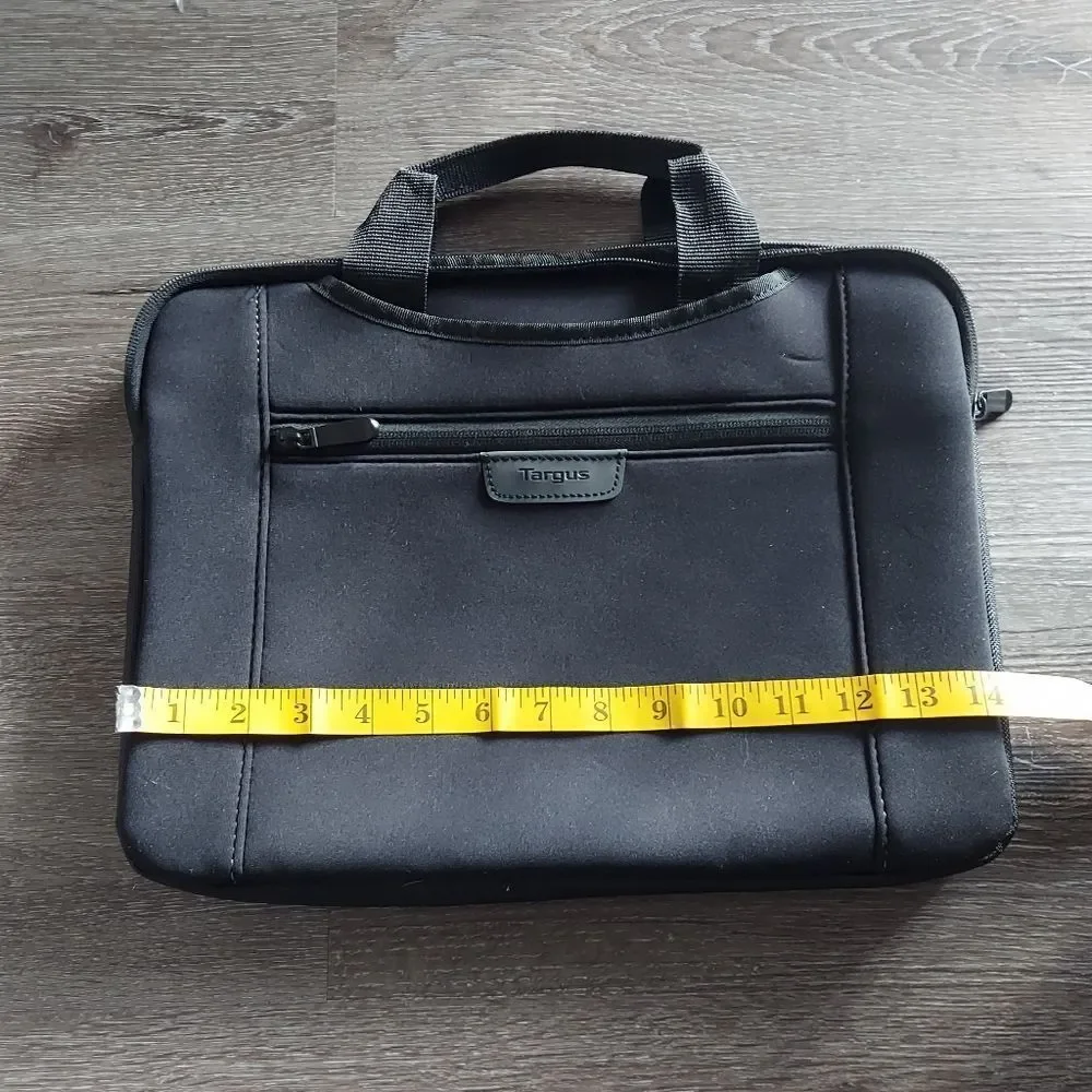 Targus Slipskin TSS932 Carrying Case (Sleeve) for 14